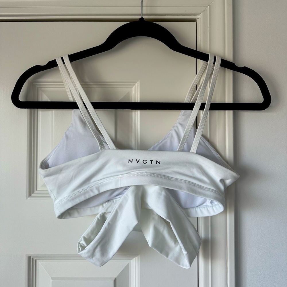 NVGTN Criss-cross Sports Bra